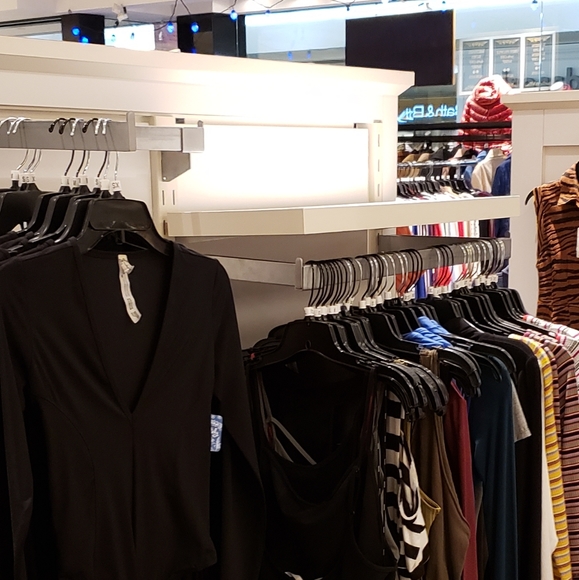 BREAZCOUTURE - Picture 3 of 8